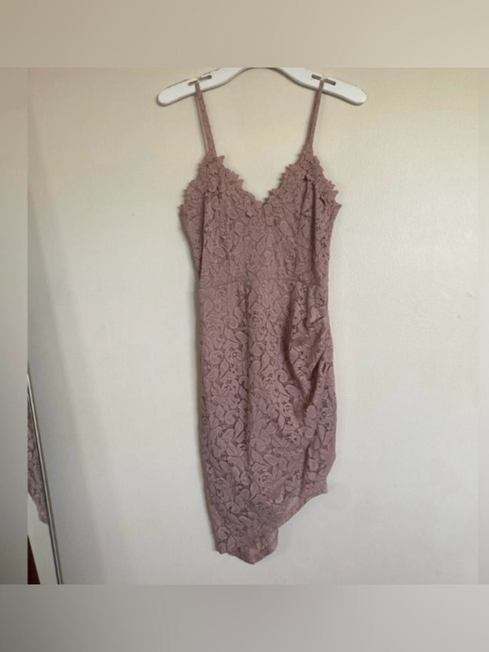 Mauve Lace party cocktail mini Dress size small